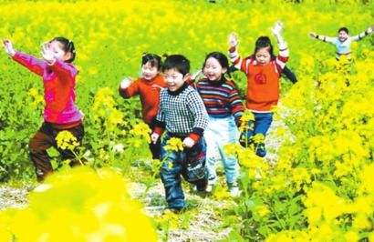 學(xué)生(sheng)春遊活動(dòng)1天--賞油菜花(huā)